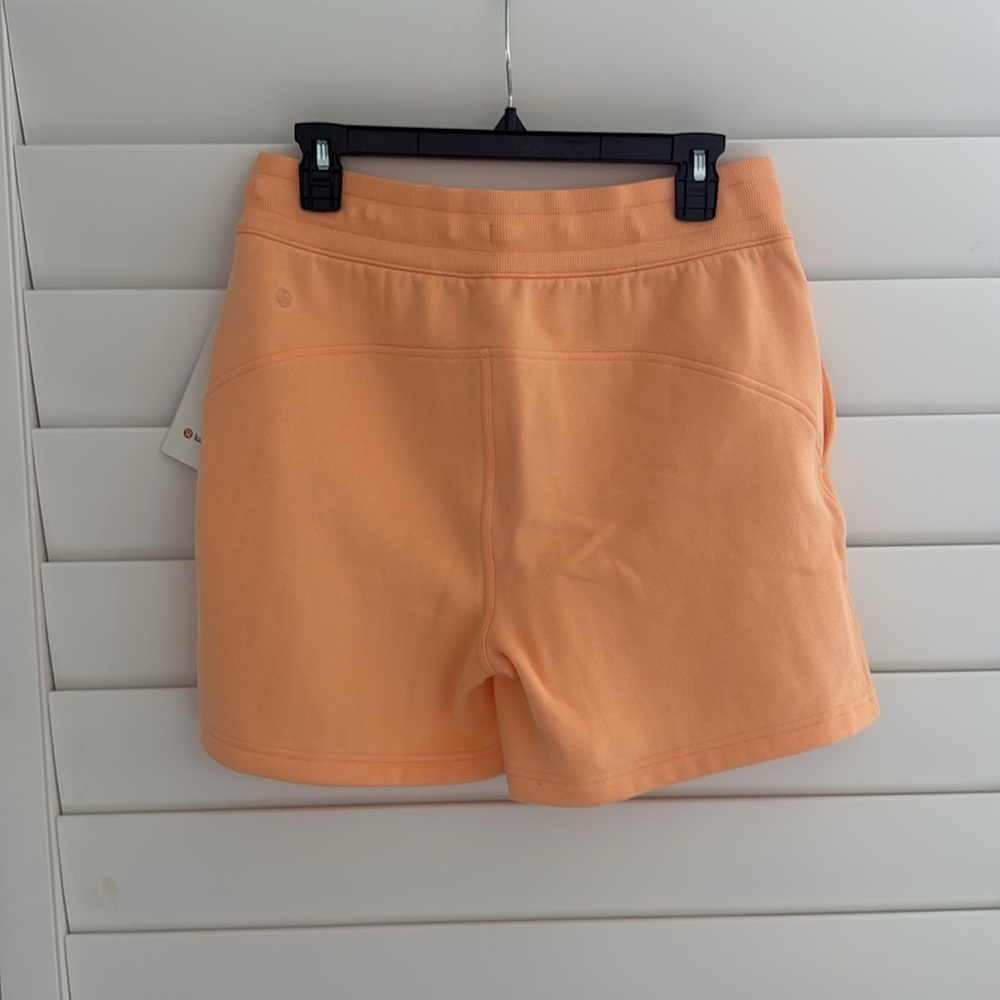 Lululemon Scuba High-Rise 5” short - Picture 7 of 8